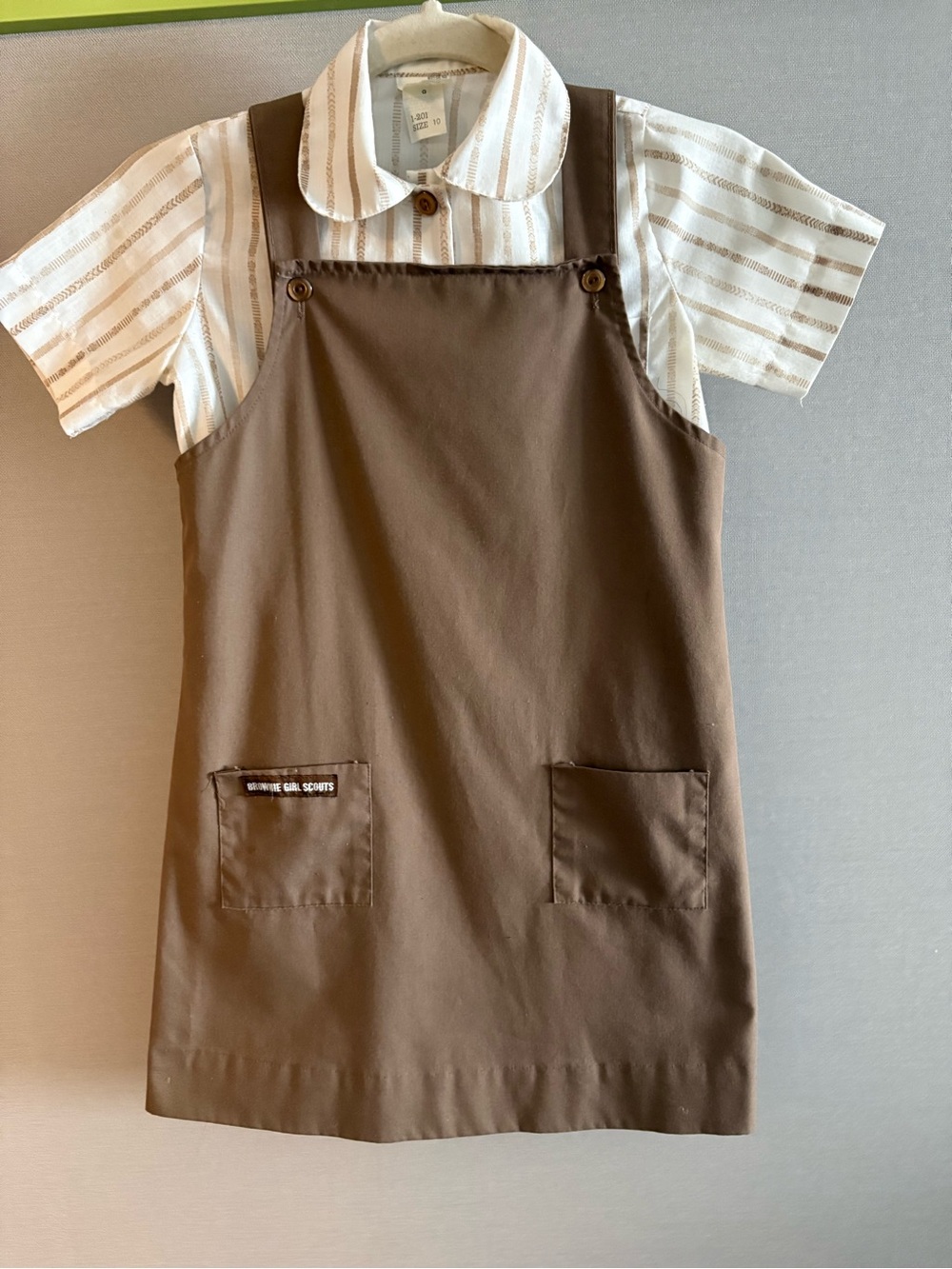 Girl Scouts Brownie 1980 Brown Jumper with White Striped Shirt Size 10